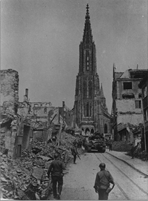 US-amerikanischer Panzer in der Hirschstraße 1945