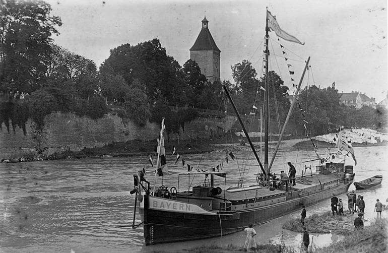 Motorschiff „Bayern“ an der Anlegestelle am “Schwal“ im Juli 1913