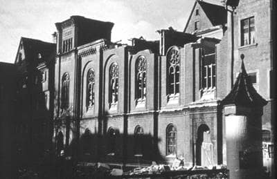Die Ulmer Synagoge während des Abbruchs